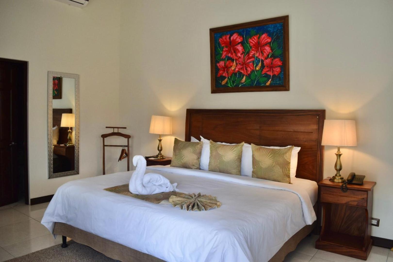 Playa Espadilla & Gardens Hotel 3*