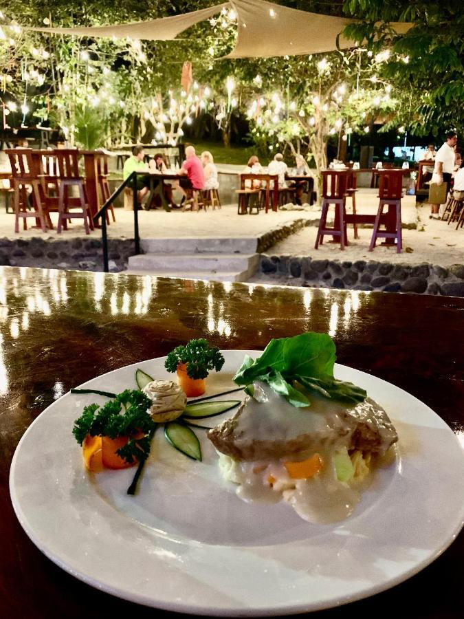 Playa Espadilla & Gardens